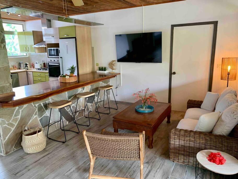 Teavaro Villa Hoama Lodge Moorea מראה חיצוני תמונה